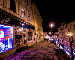 Image by <a href="https://pixabay.com/users/833211-833211/?utm_source=link-attribution&utm_medium=referral&utm_campaign=image&utm_content=2105360">833211</a> from <a href="https://pixabay.com/?utm_source=link-attribution&utm_medium=referral&utm_campaign=image&utm_content=2105360">Pixabay</a>